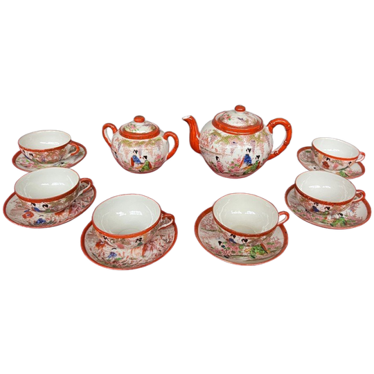 Antieke Theeset. Bone China. 1