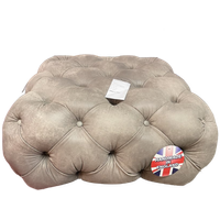 Showroommodel: Engelse Chesterfield Hocker/ Voetenbank Buttoned Grijs
