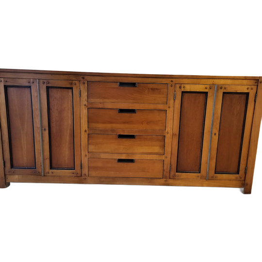 Dressoir Biedt Effectieve Opbergruimte Voor Je Spullen 1