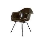 Charles & Ray Eames Dar Fiberglass Armchair Van Herman Miller thumbnail 1