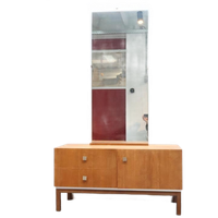Vintage Dressoir Met Bijpassende Spiegel