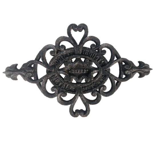 Franse Gietijzeren Ornament Societe Auxerres Metal. 1