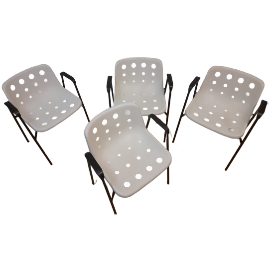 Polo Chair Robin Day 1