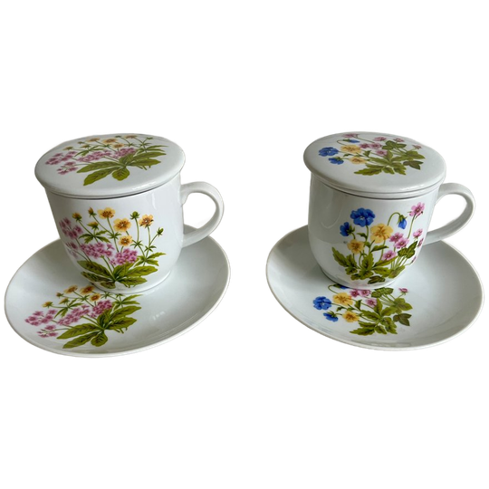 Set Van 2 Vintage Japanse Thee Kopjes Met Toebehoren 1