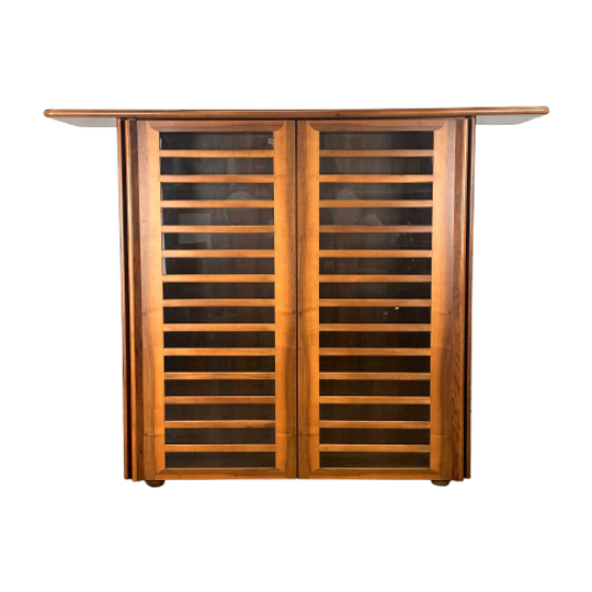 Hoge Italiaans Vintage Dressoir Kast Met Walnoot Hout En Glas 1