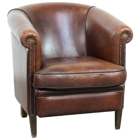 Prachtige Schapenleren Clubfauteuil In Een Luxe Engelse Stijl Met Een Karaktervolle Uitstraling 1