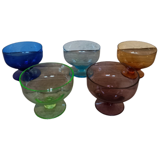 Set Van 5 Art Deco Coupes, 1x Uraniumglas, <<<brand>>>. 1