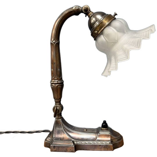 Antieke Art Nouveau Tafellamp Met Matglazen Kapje 1