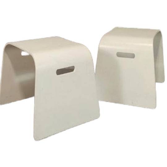 Set Van 2 Bentwood Krukjes Bijzettafels 1