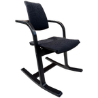 Stokke Peter Opsvik Actulum Ergonomisch Gevormde Schommelstoel - Zwarte Bekleding En Houten Frame thumbnail 1
