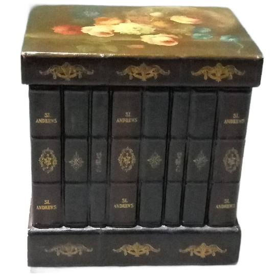 Vintage Kastje In De Vorm Van Een Stapel Boeken 1
