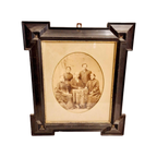 Antieke Lijst 1868 Met Een Familie Foto thumbnail 1