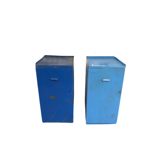 Mooie Industriele Blauwe Metalen Locker 1