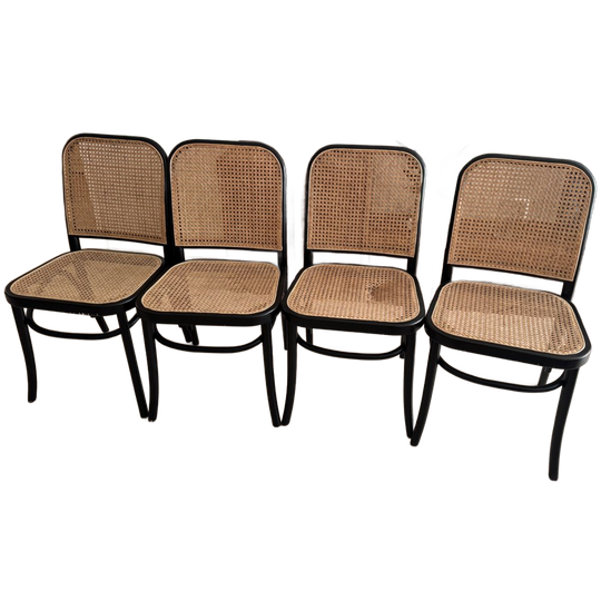 Set Van 4 Zwarte Thonet-stijl Stoelen Met Rotan Zitting 1