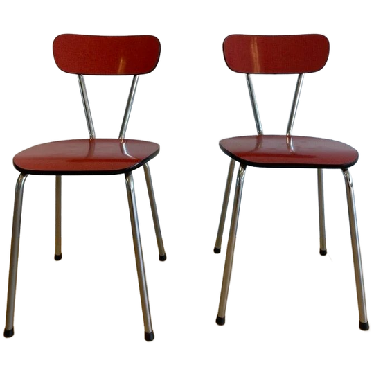 Twee rode Formica stoelen 1