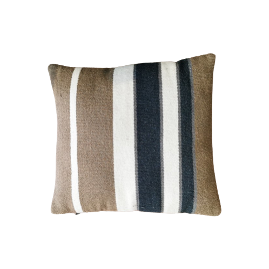 Kussen Met Strepen Beige Bruin En Donkerblauw Yvonne Kwakkel 1
