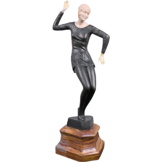 Art Deco Beeld Van Een Danseres Naar F. Preiss 1