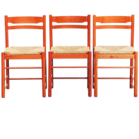 Leuke Set Van 3 Rode Vintage Houten Stoelen Uit De Jaren ’70 Met Een Gevlochten Rieten Zitting