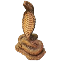Een In Albast Gesneden Vintage Beeld Van Een Cobra