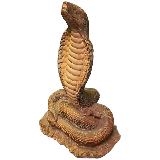 Een In Albast Gesneden Vintage Beeld Van Een Cobra 1
