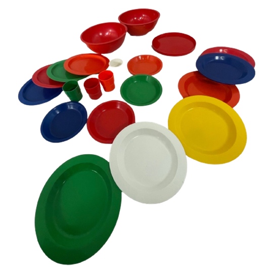 Vintage - Ca. 1970’s - Ingrid Chicago - Picknick Ball Filled With Plastic Plates And Cups 1