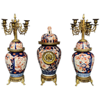 Imari. Set Pendule Met Kandelaars. thumbnail 1
