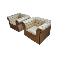 Set Van 2 Leren Fauteuils Chesterfield Stijl