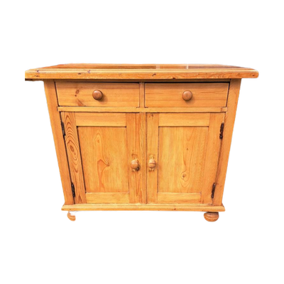 Oud Grenen Dressoir