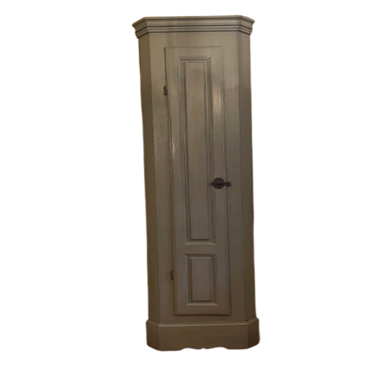 Hoge Ondiepe Hoekkast Frans 254 Cm. 1