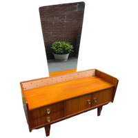 Vintage Kaptafel Televisie Kast