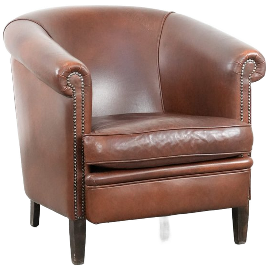 Cognac Kleurige Rundleren Clubfauteuil In Engelse Stijl Met Een Luxe Uitstraling 1
