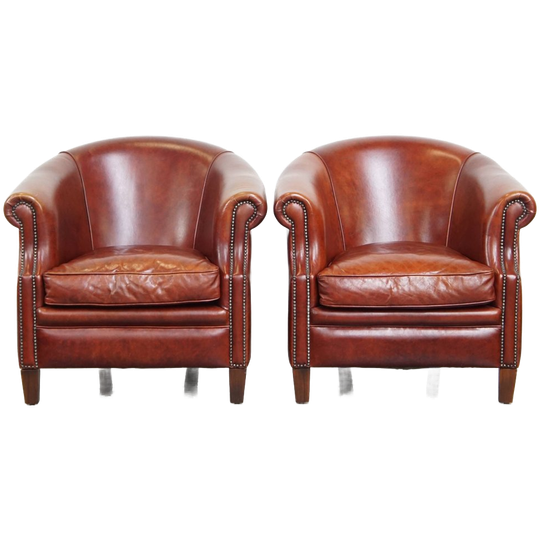 Set Van 2 Mooie Cognac-kleurige Rundleren Clubfauteuils Correct Afgewerkt Met Siernagels 1