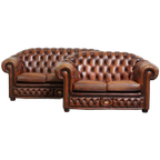 Mooie En Complete Set Van Een 2,5 Zits En 2 Zits Bruine Engelse Rundleren Chesterfield Bank thumbnail 1