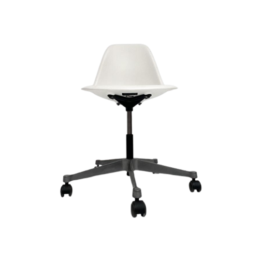 Vitra Eames Bureaustoel, Na 2000 1