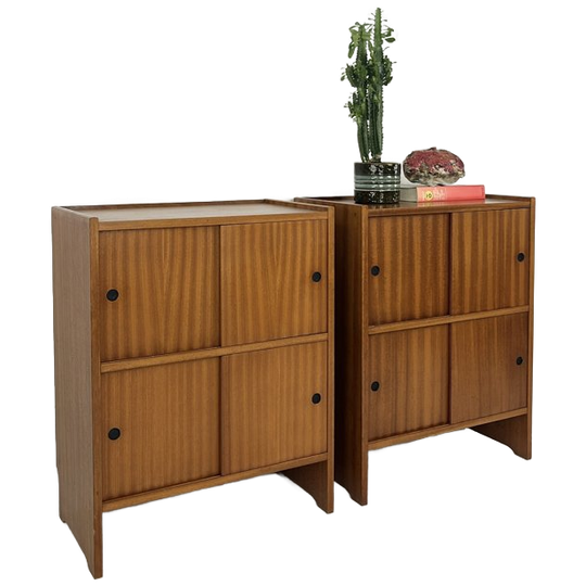 Set Van 2 Zweedse Nachtkastjes 1