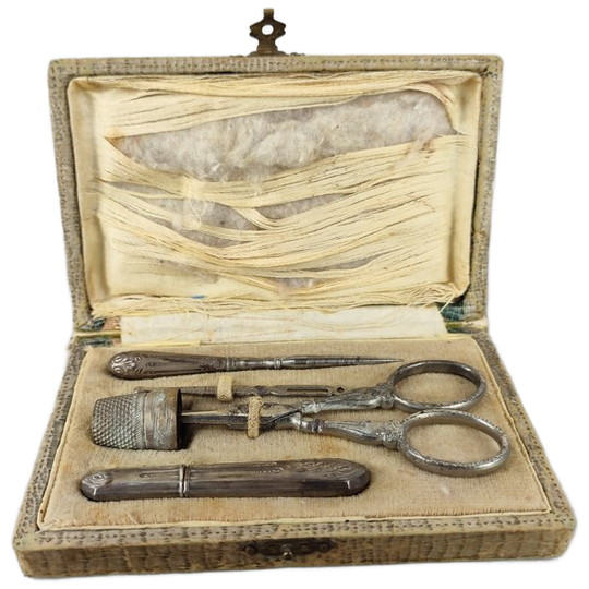 Antiek Verzilverd Naaisetje 1