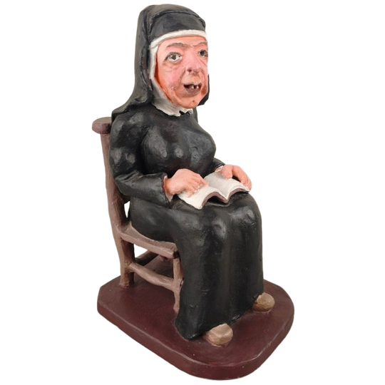 Walter Lootens - Beeld Van Een Zittende Non 1