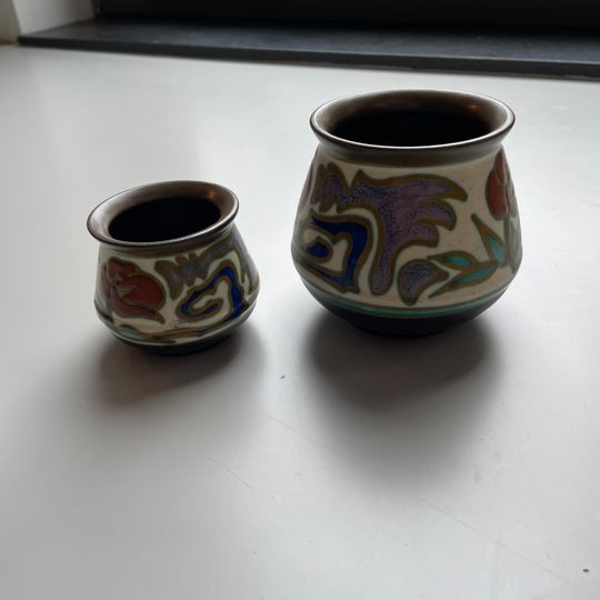 Gouda Plateel Vaasjes 2x Vintage Retro Creme Bruin Blauw 1