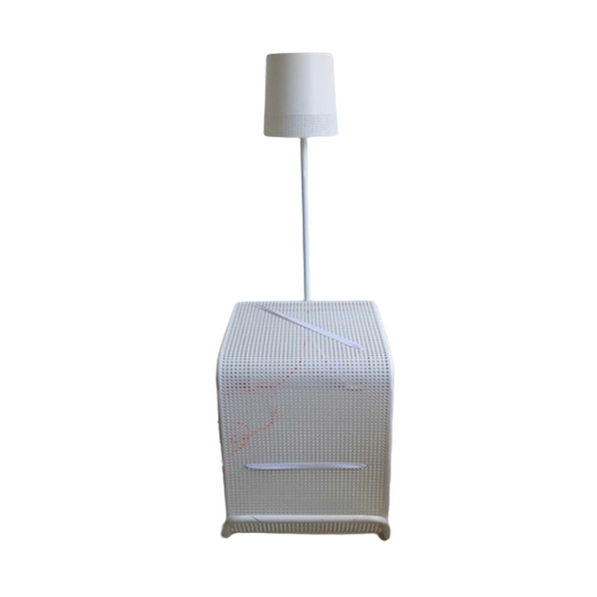 Ikea Ps 2014 Bijzettafel Met Lamp Wit En Contrasterend Oranje Kabel 1