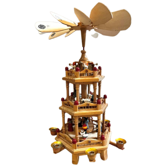 Een Prachtige Vintage Kerstpiramide Met 3 Etages. 1