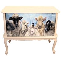 Beige Dressoir Met Schapen - Queen Ann
