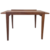Mooi Deens Design Elegant Teak Tafeltje.