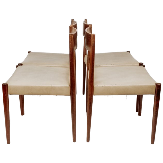 Set Van 4 Deense Teakhouten Vintage Eetkamerstoelen 1