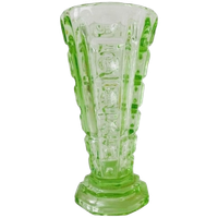 Art Deco Uranium Vaasje In Annagroen Persglas