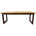 Stevige Nonnentafel Met Industrieel Stalen Onderstel thumbnail 1