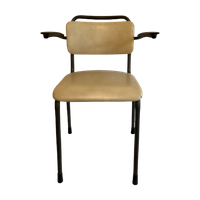 J.W. Koch Vintage Buisframe Stoel Met Beige Skai Leer En Hamerslag Buizen.