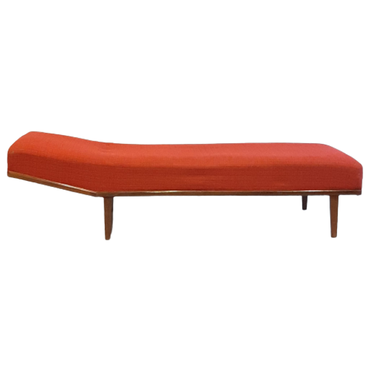 Scandi Vintage Daybed 1