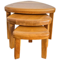 Vintage Brutalist Nesting Set Of Bijzettafels - Massief Blond Eikenhout ‘60/‘70