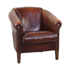 Statige, Charmante Schapenleren Clubfauteuil, Correcte Afwerking Met Siernagels thumbnail 1