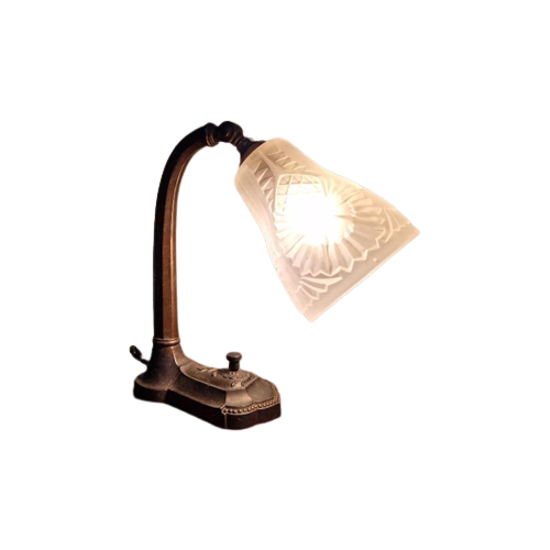 Art Deco Lamp In Geperst Gesatineerd Gegoten Glas, 1920-30S